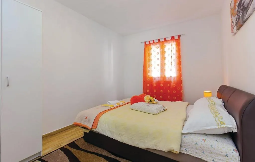 Villa Holiday Home Petra Ledenice