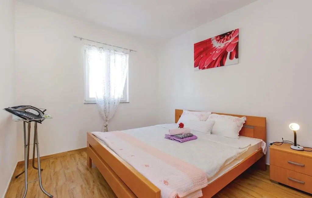 Holiday Home Petra Ledenice Croatia