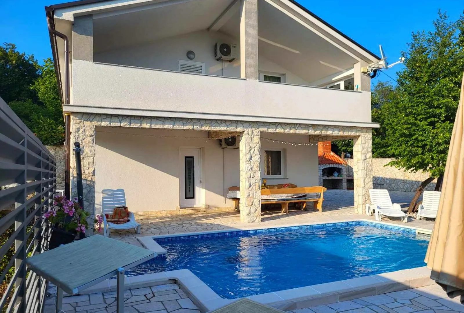 Holiday Home Petra Ledenice 0*,